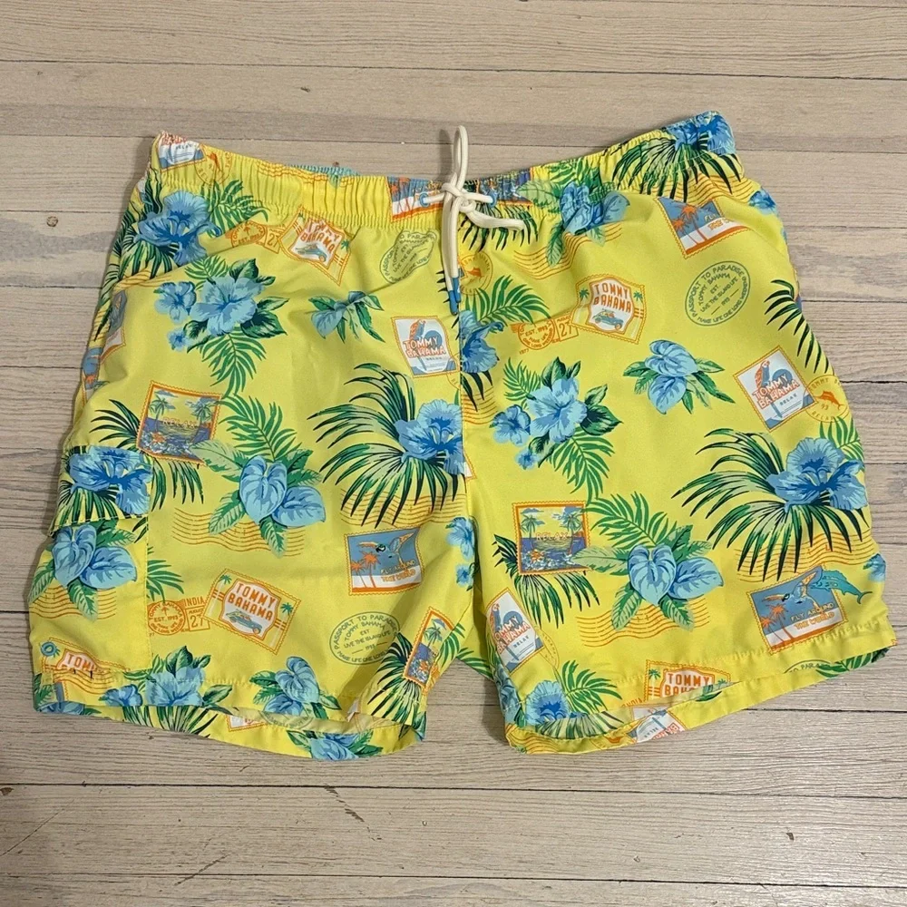 TOMMY BAHAMA Men’s Yellow Tropical Floral Stamp Print Swim Trunks Size XL